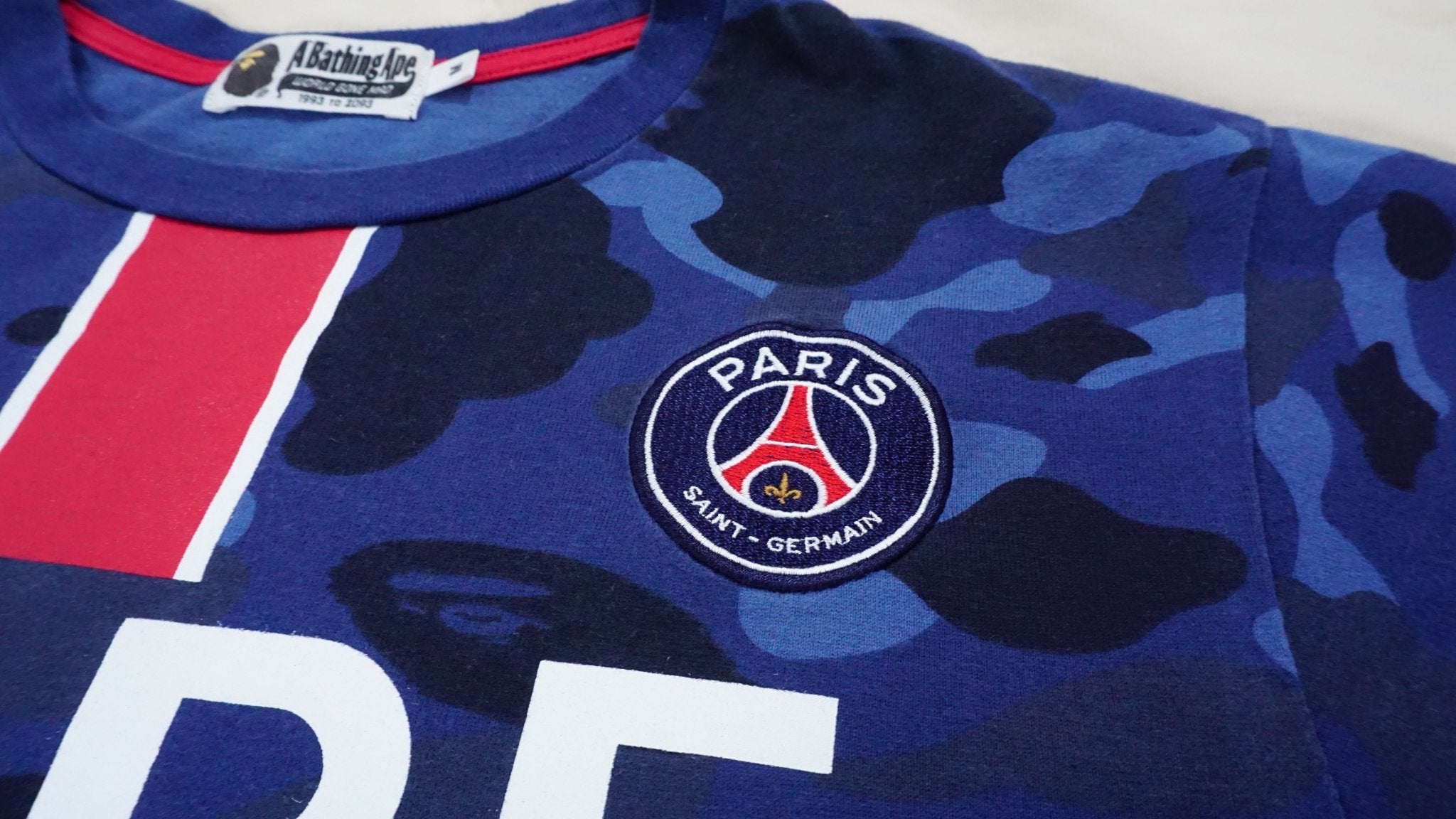 Camiseta BAPE x PSG - CONEJO BLANCO VINTAGE