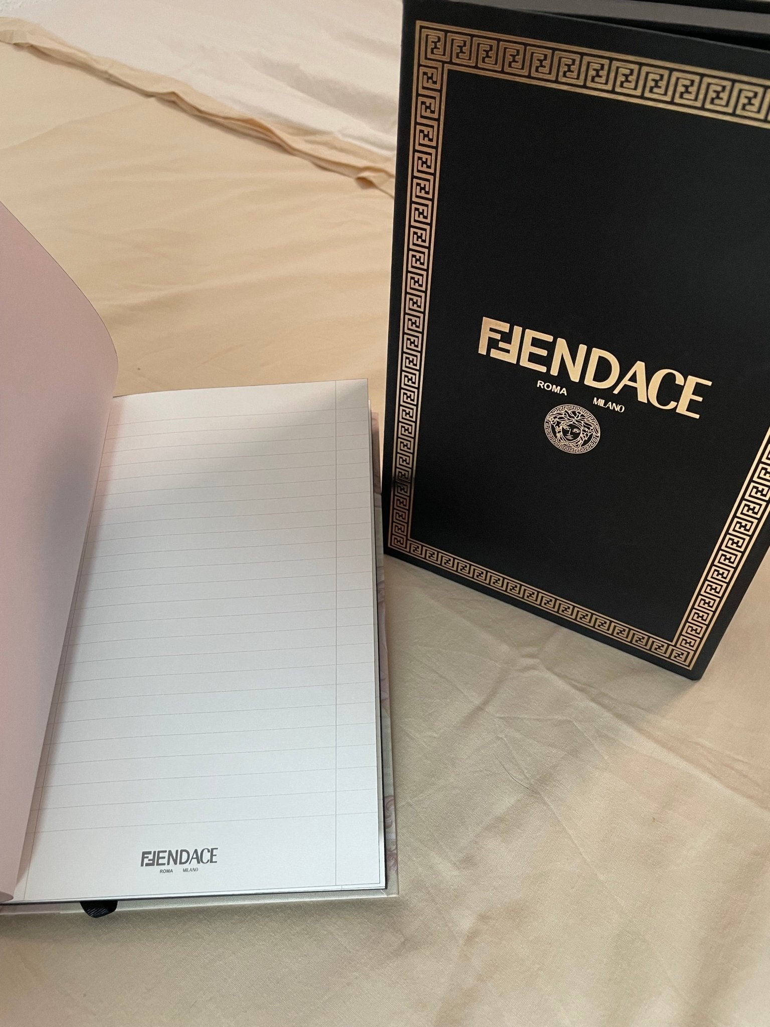 Cuadernos de notas Fendace - CONEJO BLANCO VINTAGE